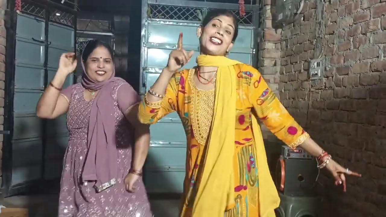 सारिका बर्थडे पार्टी #vlog #video #mastimoment #dance #comedy #bithdayparty #fullmasti ...🥳🎂🥳🎂🎉