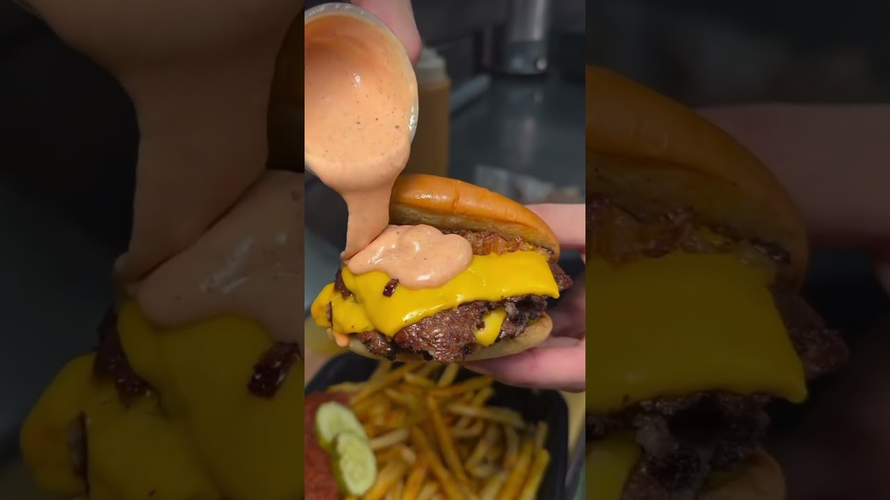 Classic Burger with sauced | Smashburger | 