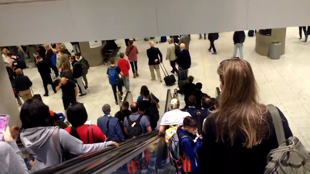 HEATHROW AIRPORT UK Arrivals Baggage Claim Area After Landing Terminal 5 YouTube