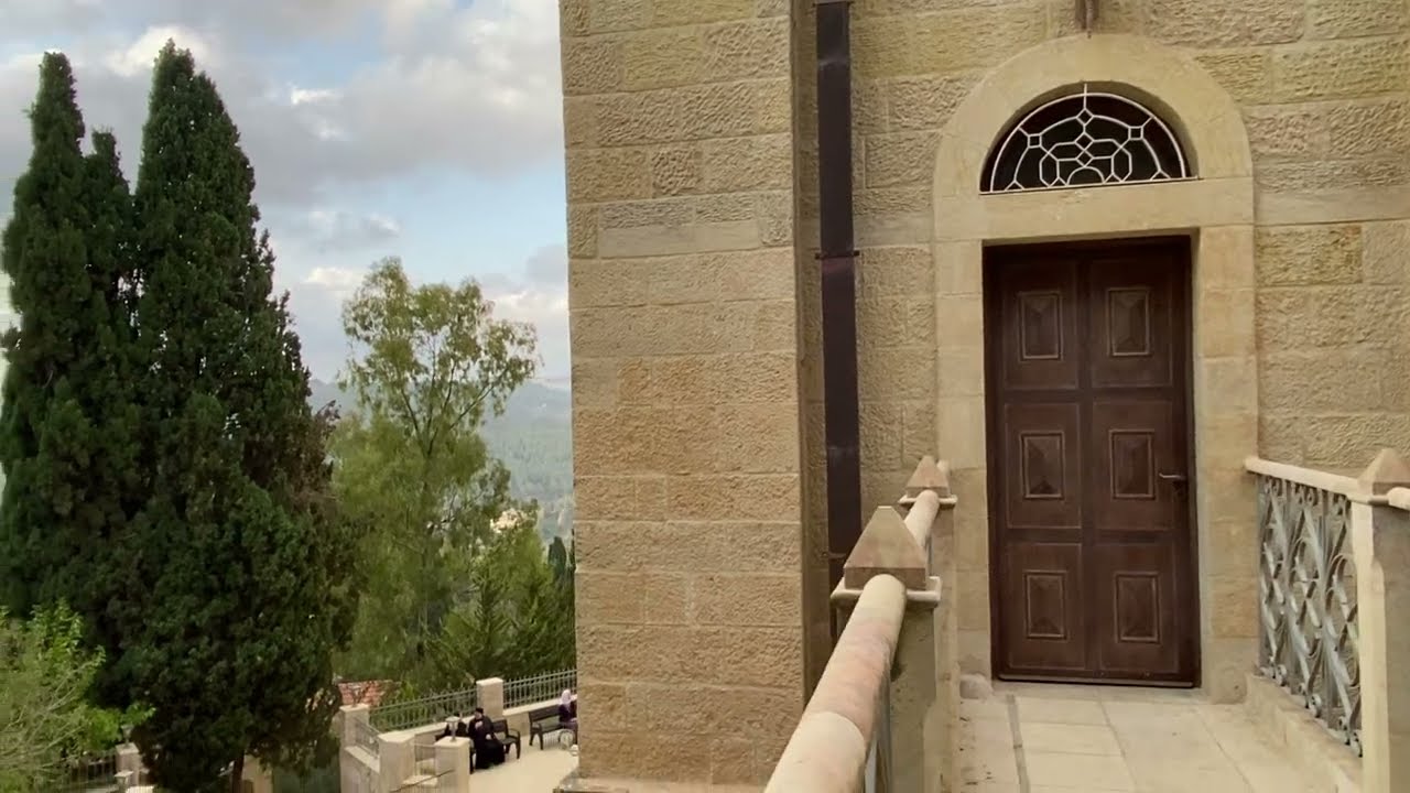 Hear the nuns beautiful singing - Russian Orthodox nunnery/church western Jerusalem. (video #5 of 5)