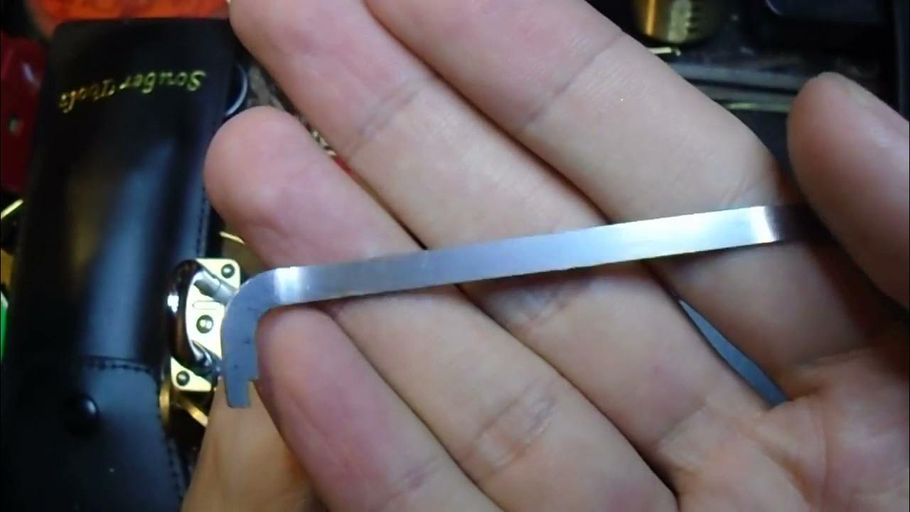 How to Pick a Master Lock in Under 20 Seconds by Master Locksmith Lock