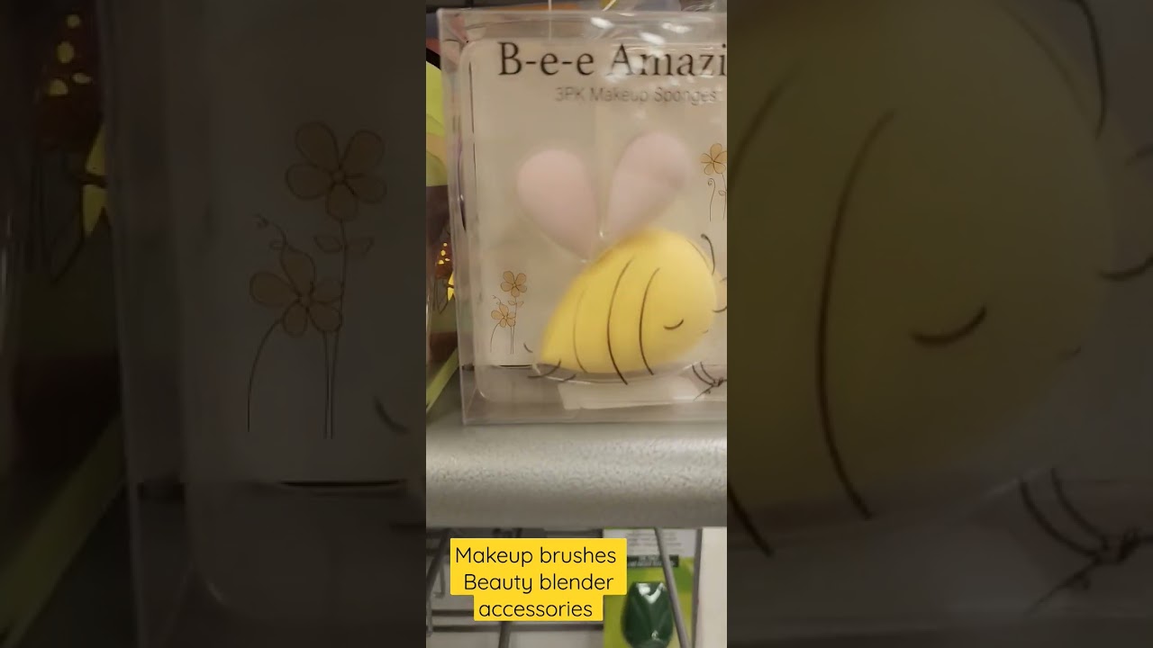 Beauty blender,  makeup brushes ✨️ accessories 