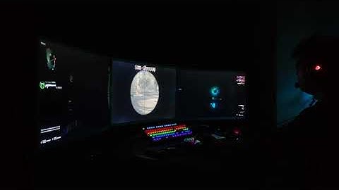 CSGO on 3 monitors