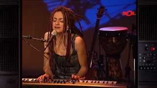Carmen París "En mi pecho" (A Solas 2002)