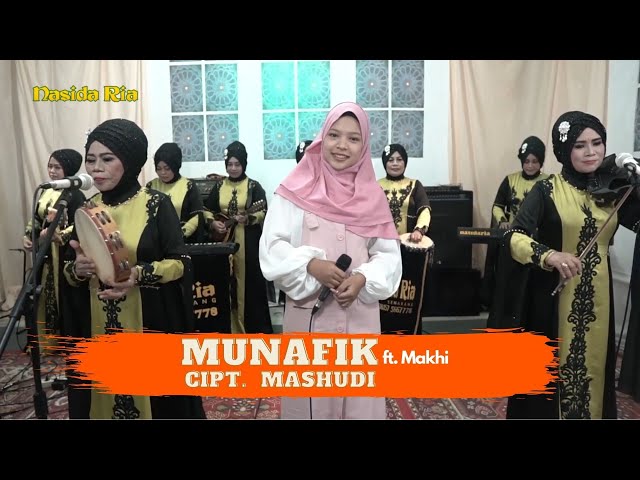 MUNAFIK - NASIDA RIA FEAT MAKHI EZZURA LIVE PERFORMANCE #Qasidah class=