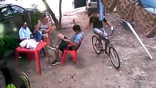 No Bar Piriguetinha Todo Mundo Se Fode