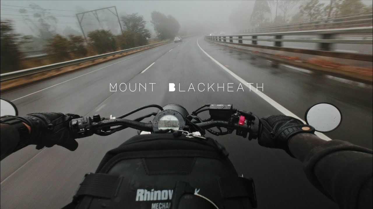 Riding Through Rain, Fog & Sunshine | Moto Vibe | XSR700