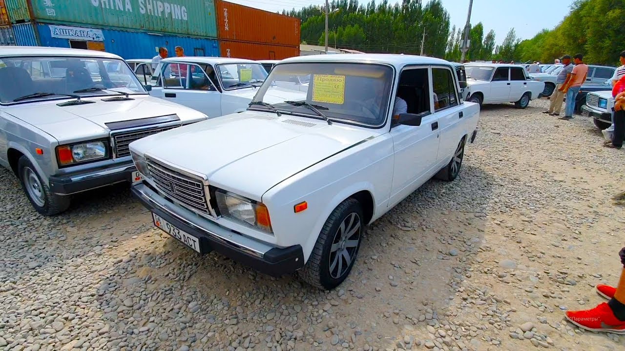 Машина жигули нива