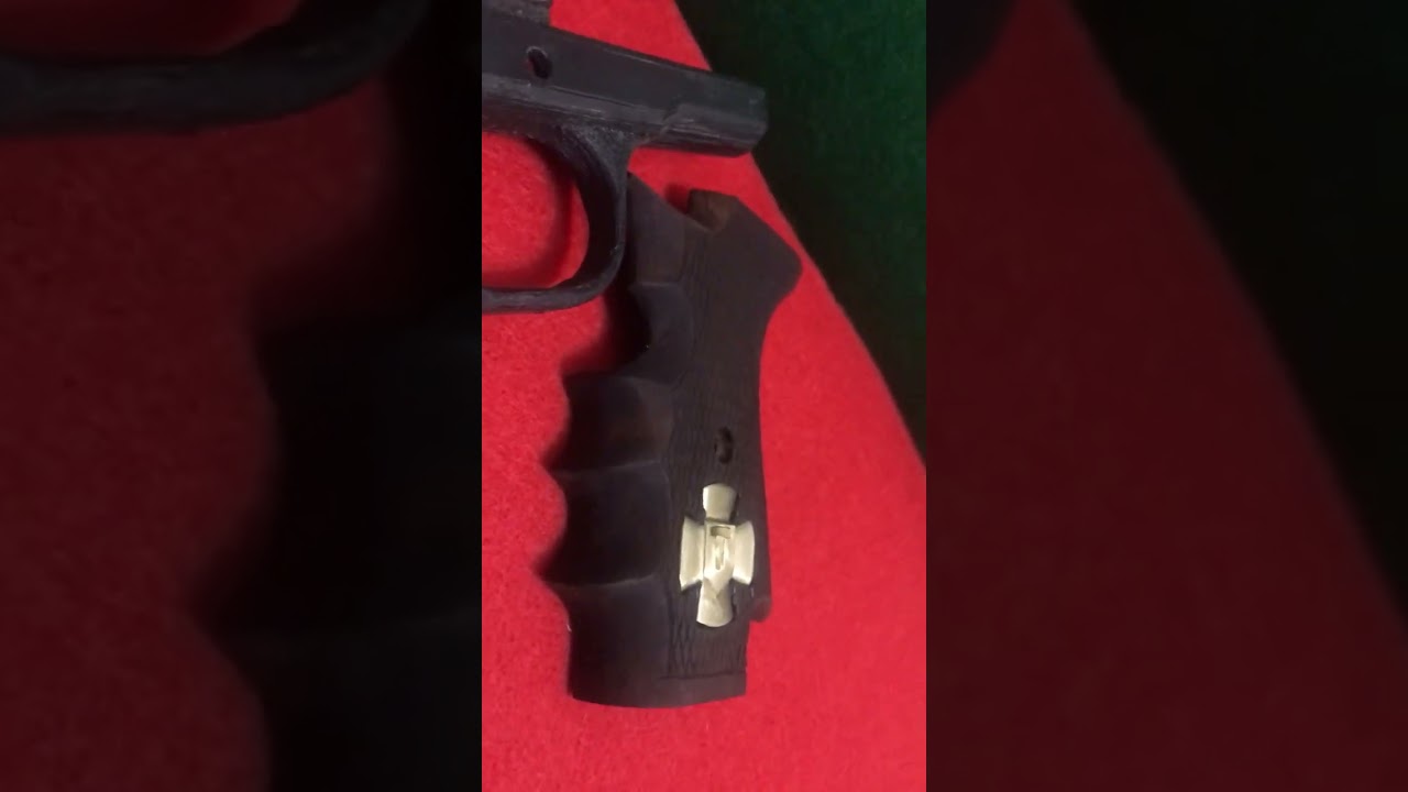 Hand made, homemade wooden grips for TT33 pistol. Накладки /рукоятки для пістолета ТТ. Різьба.