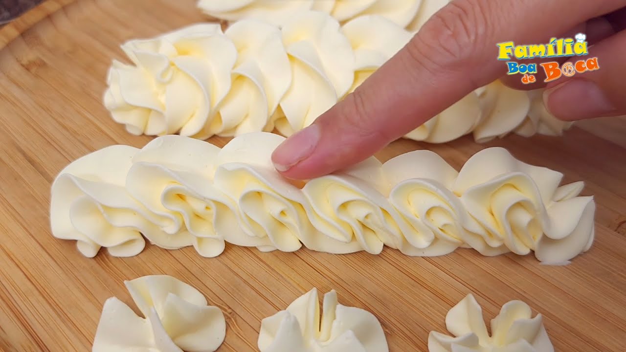 ✅É só bater leite condensado e manteiga, mais nada!