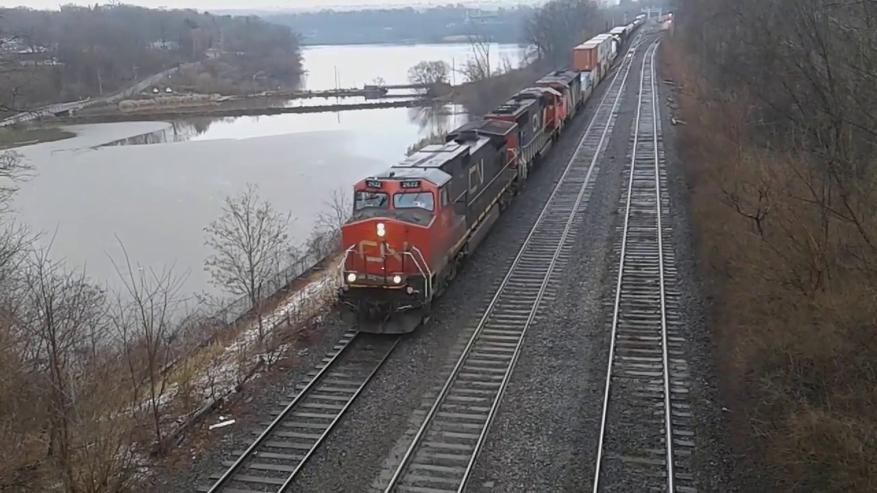 cn-train-422-bayview-junction-youtube