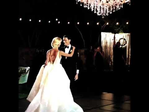 لون قلبي ع الفستان انغام