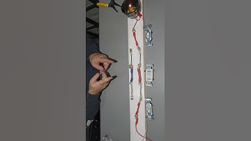 how 3way and 4way switches work #eletrician #apprenticeship #nationalelectricalcode