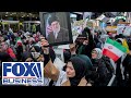 تعرض الجميع للاعتداء ناشط يروي تفاصيل النتائج الصادمة في وقفة احتجاجية على مقتل خامنئي في نيويورك تعرض الجميع للاعتداء ناشط يروي تفاصيل النتائج الصادمة في وقفة احتجاجية على مقتل خامنئي في نيويورك