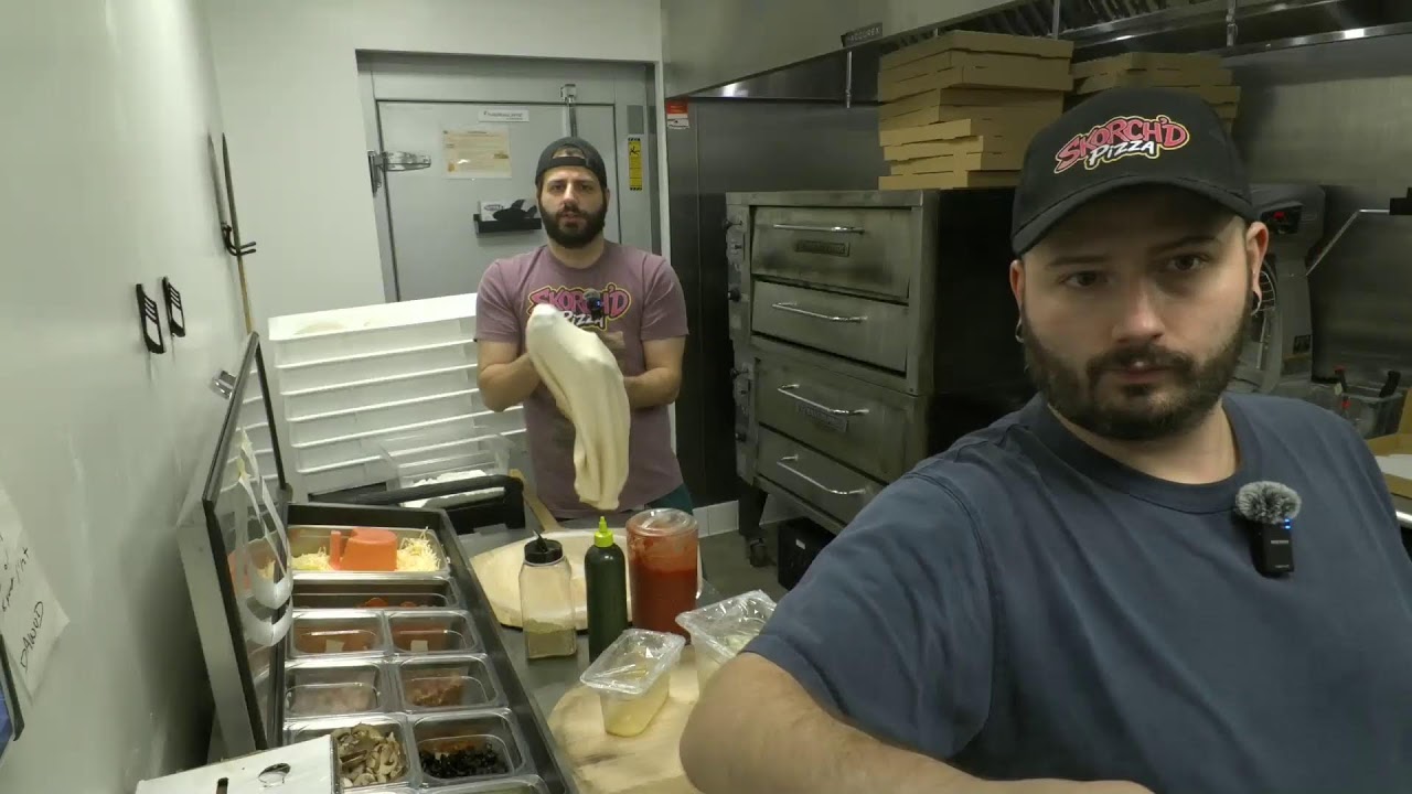 Who wants pizza? @skorchdpizza is making your pizza!