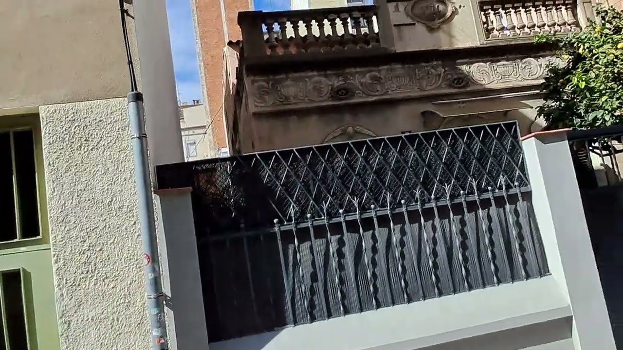 Pasaje Roura | Paseos por Barcelona 4K | Distrito de Sant Martí | España