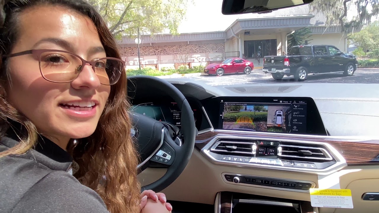 Learn About The 2020 BMW X5 Parking Assistance Package - YouTube