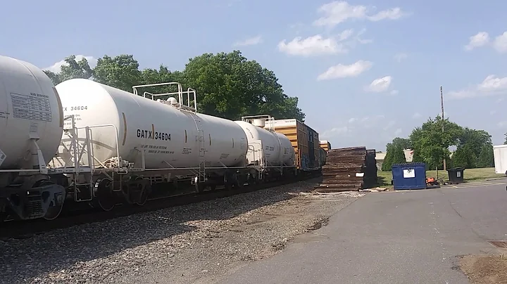 NS 8099 with the Southern Heritage Unit leading on NS 191 rumbling down the R-LINE at high speed!!