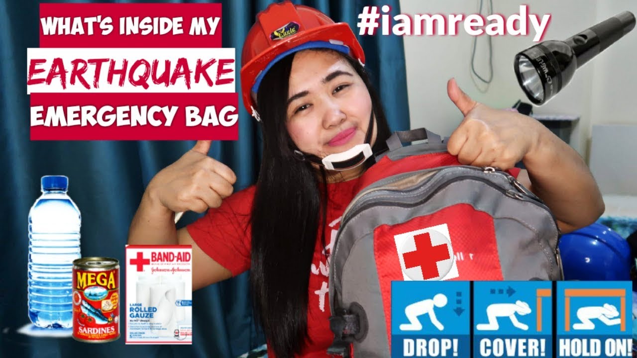 EARTHQUAKE EMERGENCY BAG What's Inside my Emergency Bag YouTube