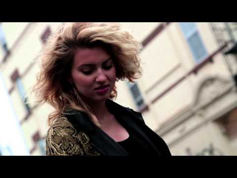 Tori Kelly -