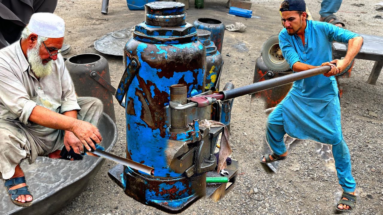 Roadside Pakistani Mechanic Rebuilds 50Ton Hydraulic Jack with Basic Tools