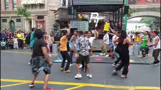 Crazy dance showdown... Philippines vs. India (watch 'til the end)