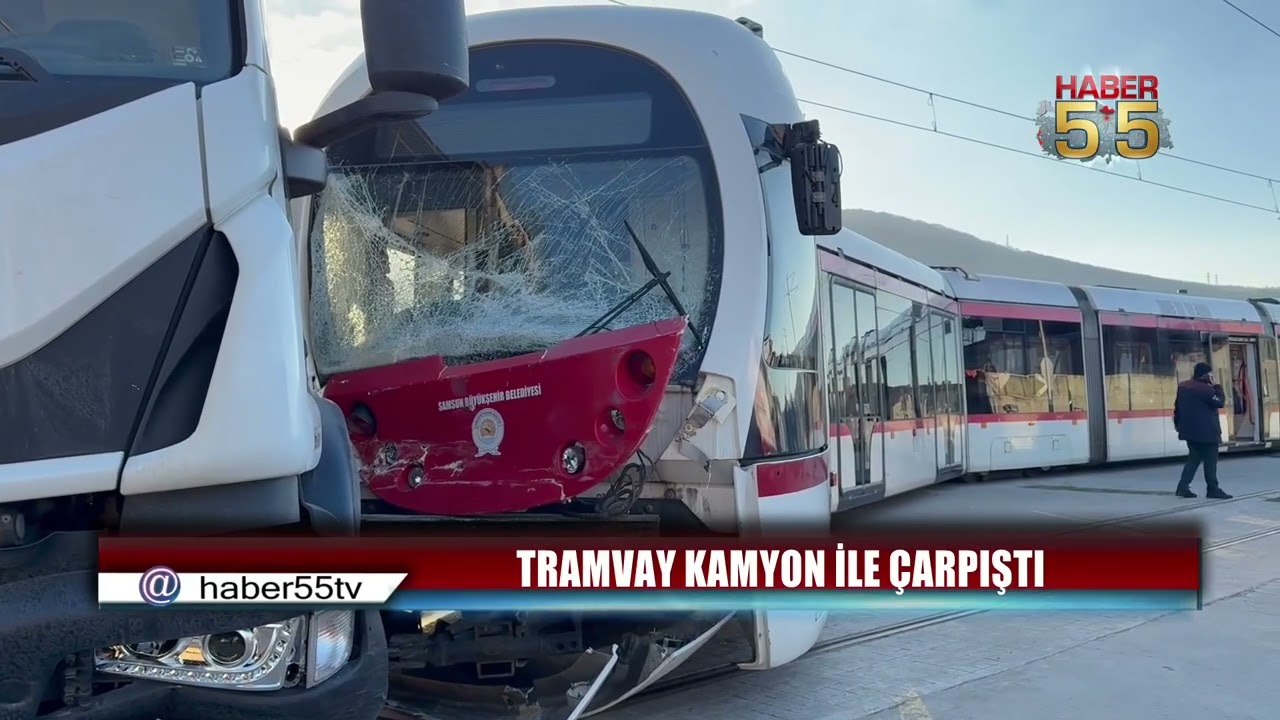 Hemzemin Geçitte Feci Çarpışma: Samsun’da Tramvay Raydan Çıktı!