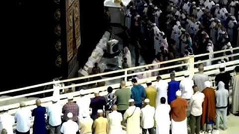 "تَبارَكَ الَّذي بِيَدِهِ المُلكُ.." المنجيه من عذاب القبر سورة الملك كاملة للشيخ سعود الشريم