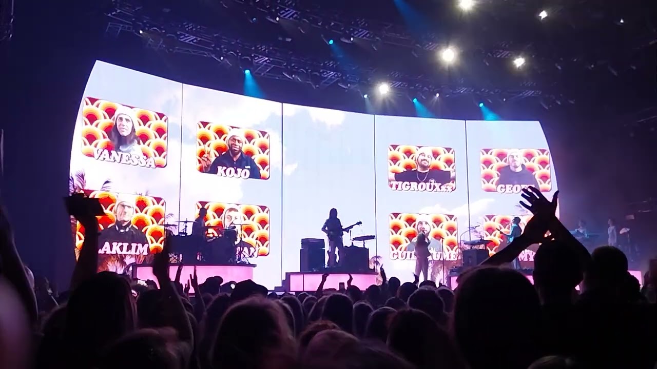 Julien Doré Kiss me forever Galaxie Amnéville 23.3.2025