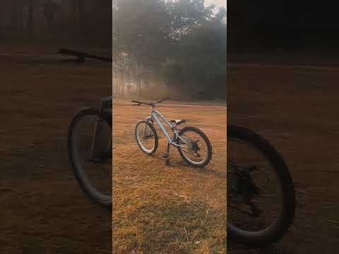 Cycle#cinmatic#video#viral#contentcreato#bike#jise#race#or#andi#jise#dufan🤨