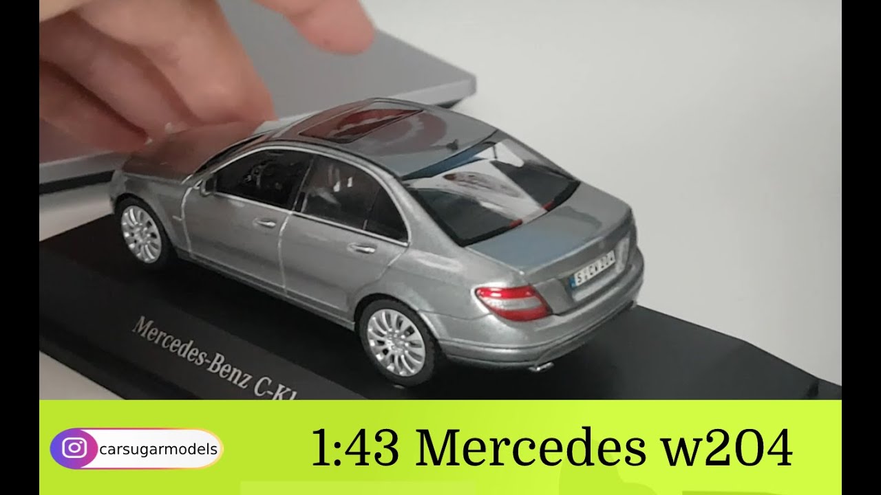 1:43 Schuco Mercedes-Benz C-Klasse Elegance W204 Early Dark Green Metallic