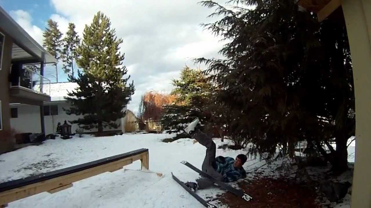 UBCO Ski & Snowboard - Backyard Rail Sesh #1 - YouTube