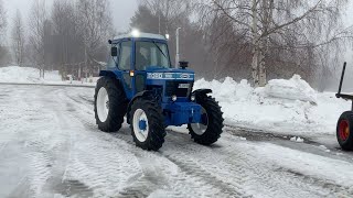 Köp Traktor Ford 6710 på Klaravik