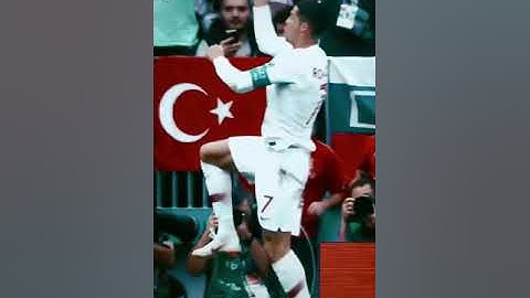 Phong cách và đẳng cấp ăn mừng của Ronadol CR7  Ăn mừng thôi , cần bật cao thế không