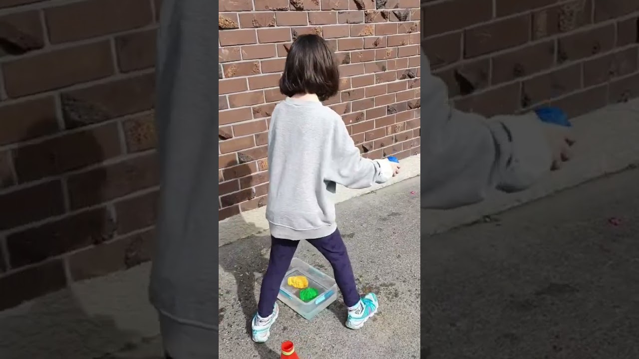 Obstacle courses with EcoSplat reusable water balloons