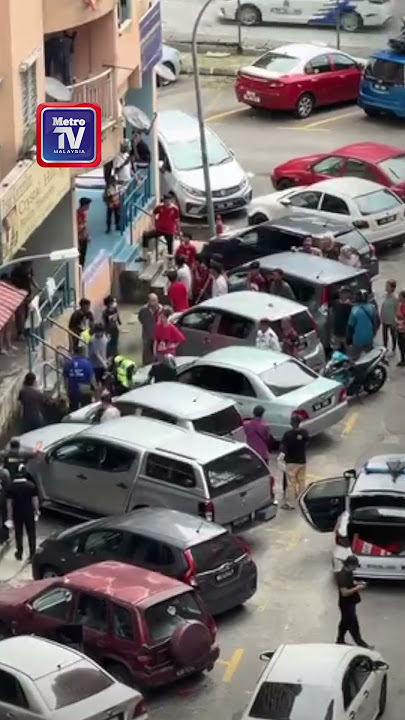 Lelaki warga asing mengamuk guna senjata tajam