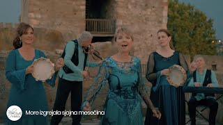 Bilja Krstić i Bistrik orkestar - More izgrejala sjajna mesečina (Official Video 4K) chords
