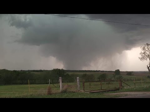 Storm in Oklahoma! tornado hits Cole, today 2023 - YouTube