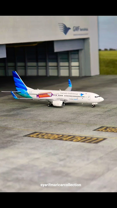 GIA (Garuda Indonesia) Unboxing Diecast Pesawat Boeing 737-800 PK-GFT Hobi Miniatur Pesawat