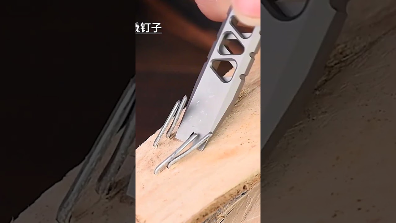 Compact and Durable: Titanium Alloy Crowbar for Defense