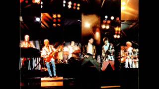 Celebrity Split Enz - Years Go By [Live] Wealth