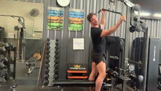 Synergy Lat Pull Down demonstration