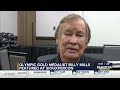 Olympic gold medalist Billy Mills meets with fans at Siouxpercon