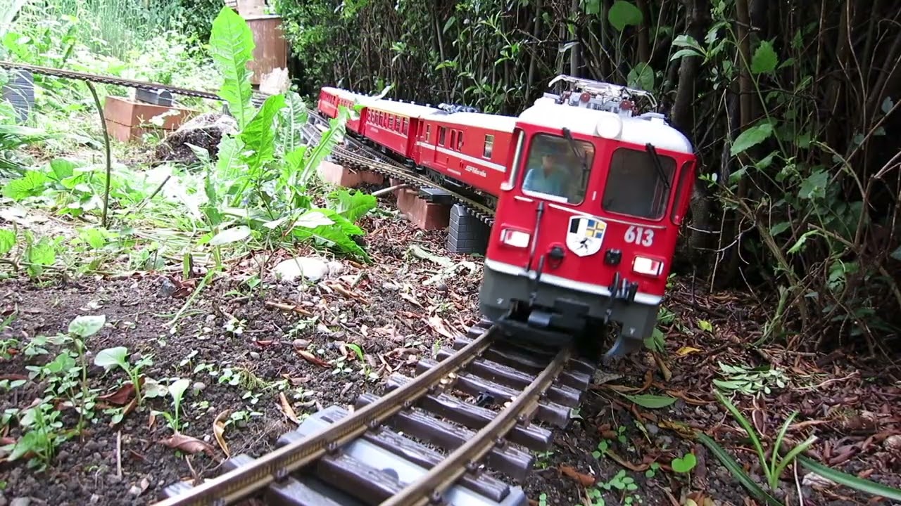 One Train, Two Worlds – LGB Ge 4/4 II Passenger Run