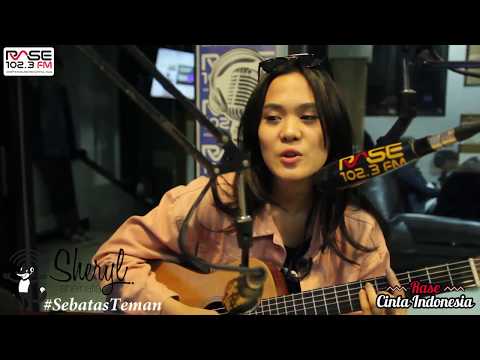 Free Download Sheryl Sheinafia - Sebatas Teman ( Live Di Rase Cinta Indonesia) Mp3 dan Mp4