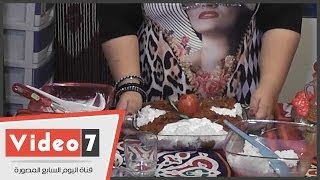   بالفيديو .. طريقة عمل فتة الدجاج بالزبادى والثوم
