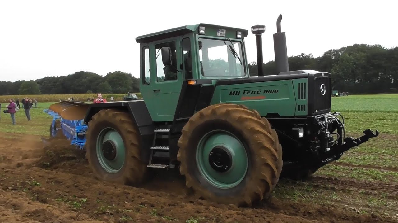 MB-Trac 1800 ploughing! 