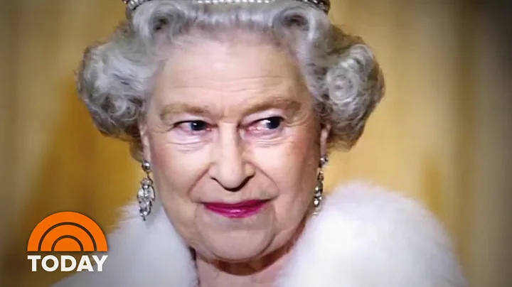 Queen Elizabeths Dressmaker Has A Revealing New Bo...