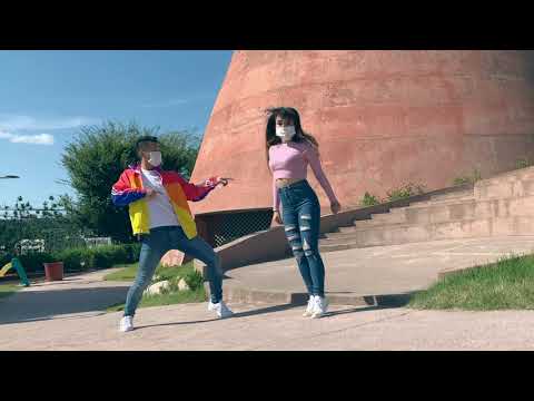Funny Dancing in Hidden Seoul : 서울에서 춤추는 커플 : 2020 서울메이드