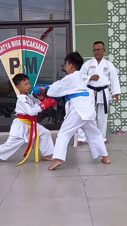 trus belajar Kumite 1